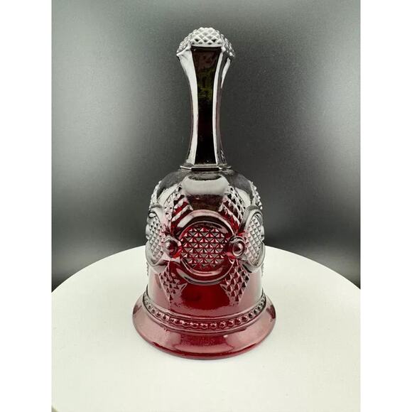 Avon Ruby Red 1876 Cape Cod Collection - Bell - Picture 1 of 5